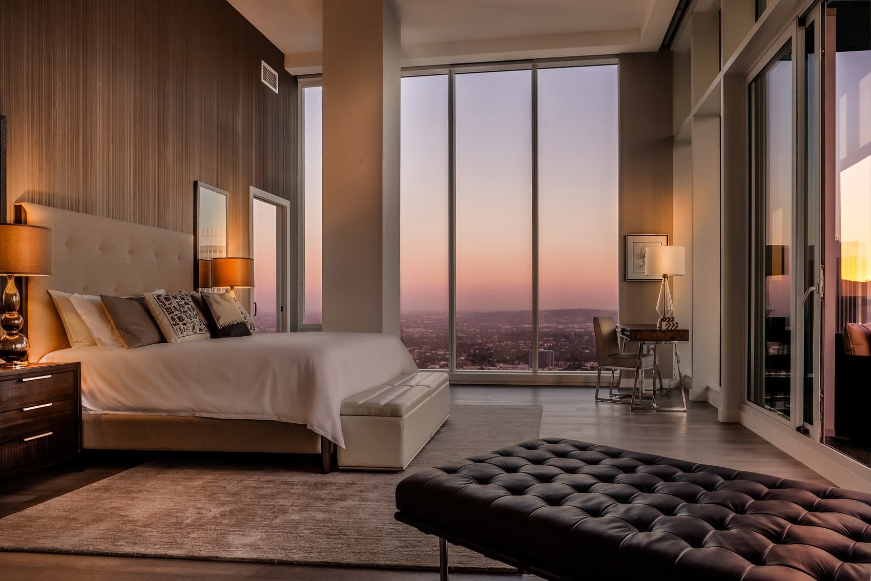 Rsz Ten Thousand Penthouse